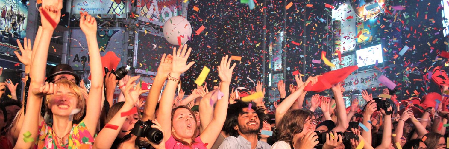 YDSquare's profile banner image