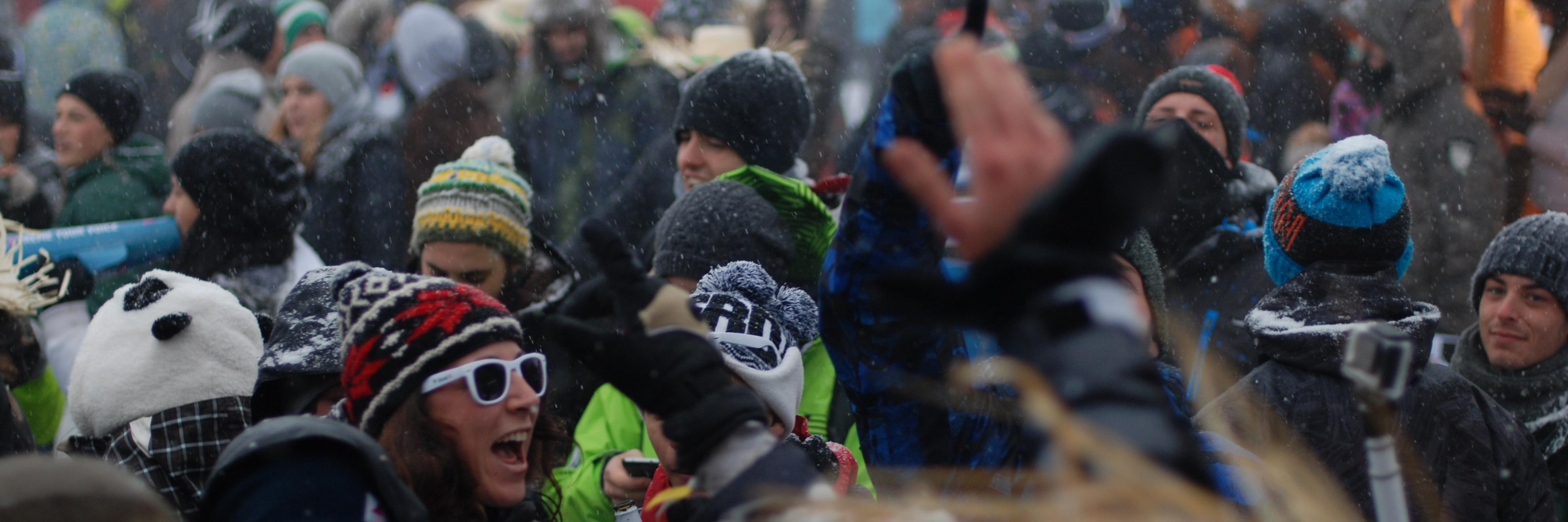 Snowbreak banner