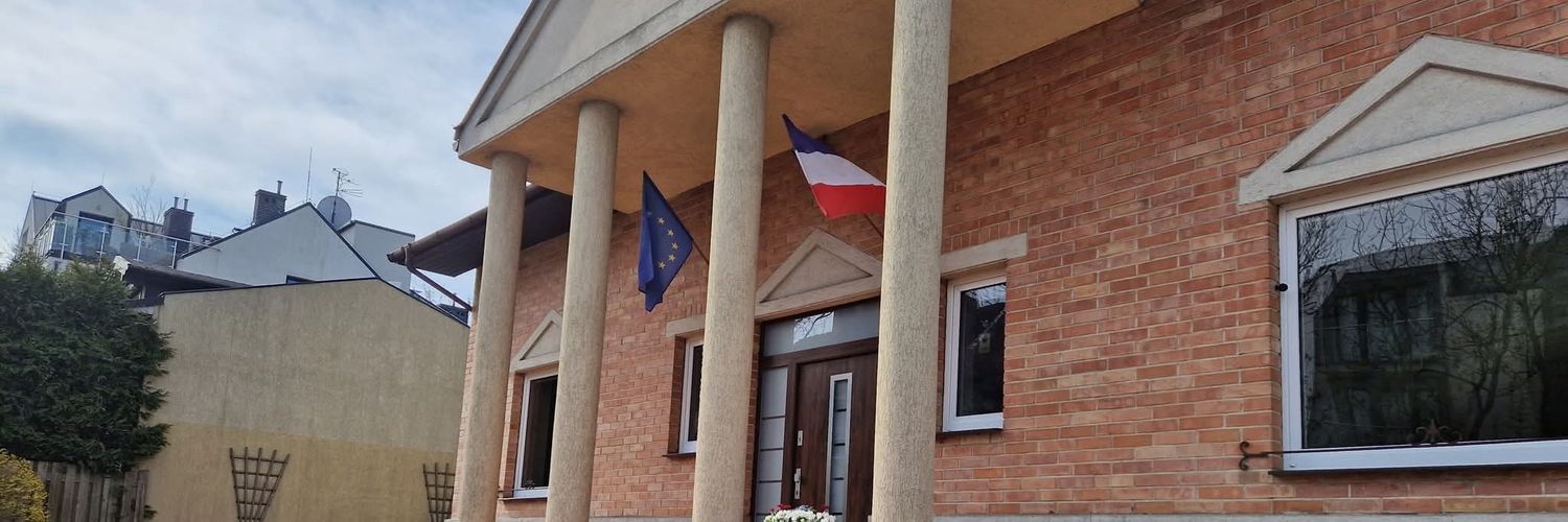 Alain Mompert banner