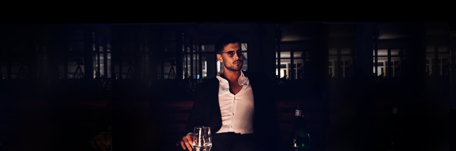 tjvart's profile banner image