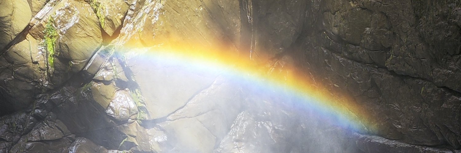weraksalas's profile banner image