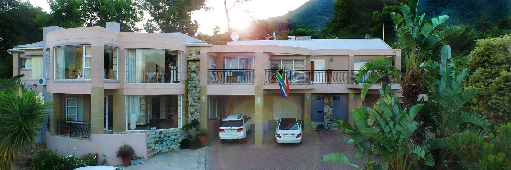 Lumley's Place Guesthouse banner