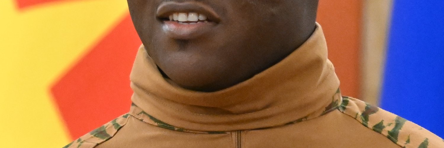 Leopoldo Monteil banner