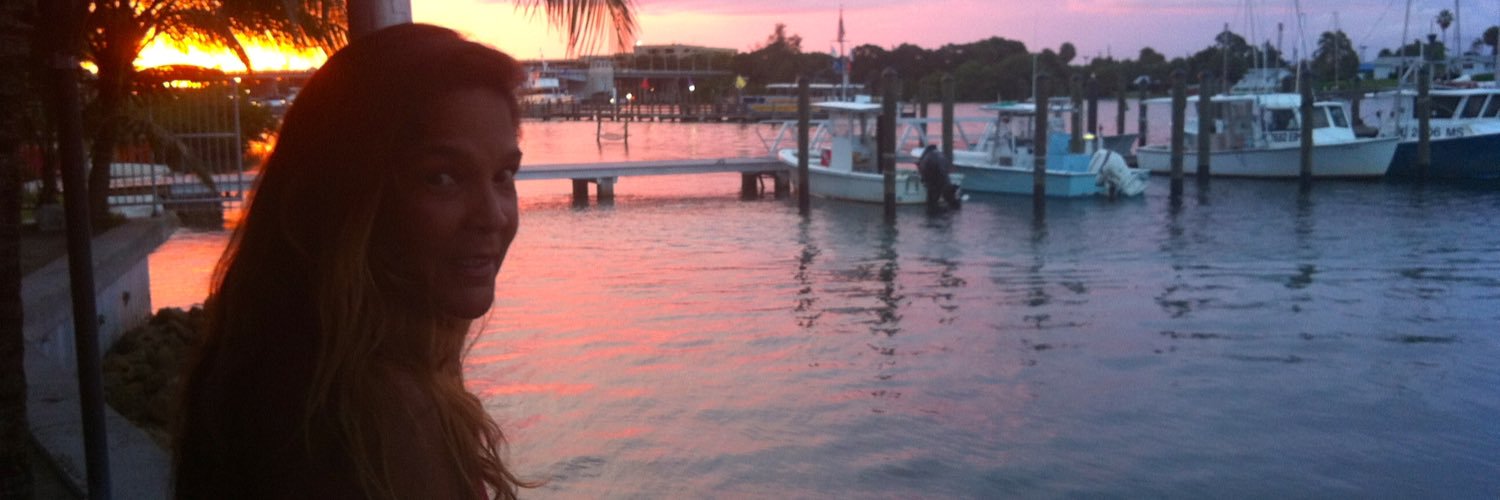 MariaElenaLlan4's profile banner image