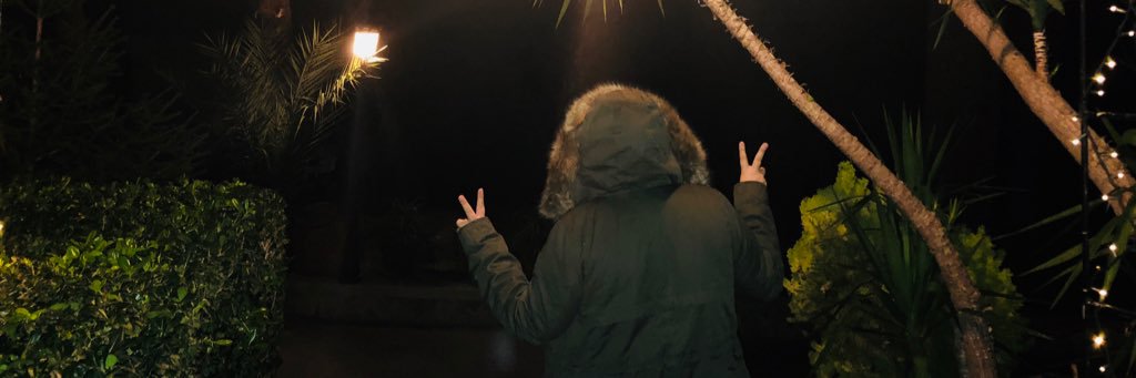 Emparete's profile banner image