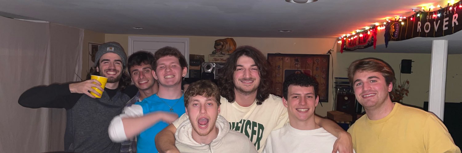 maxdroth's profile banner image