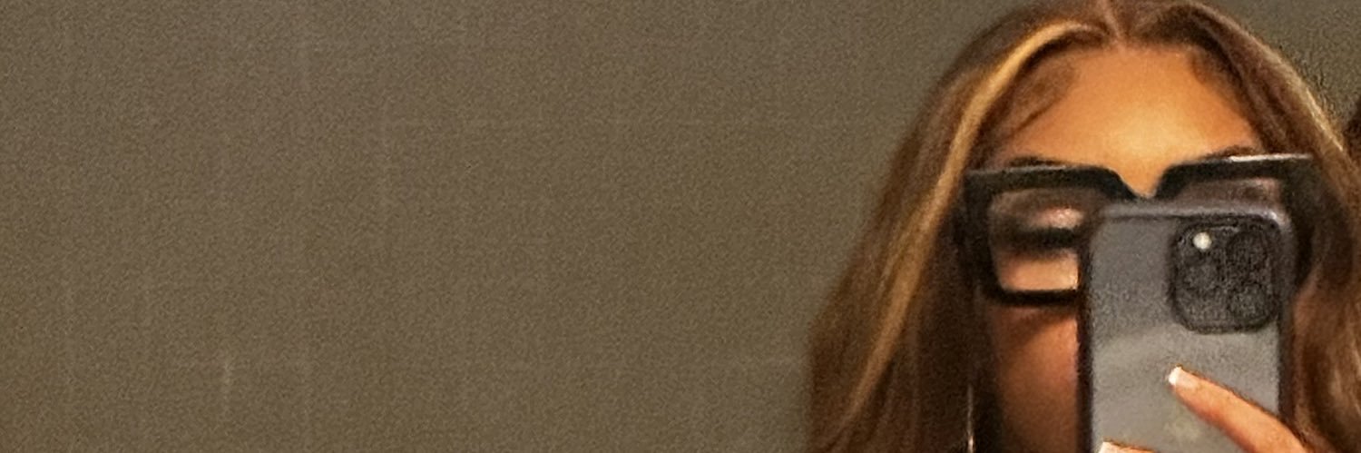 cheyemonet's profile banner image