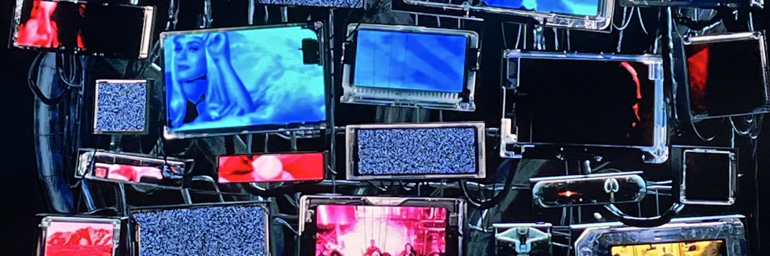 Robᵗʳᶦᵇᵘᵗᵒ banner