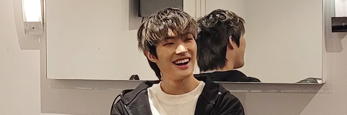 choisanvely's profile banner image