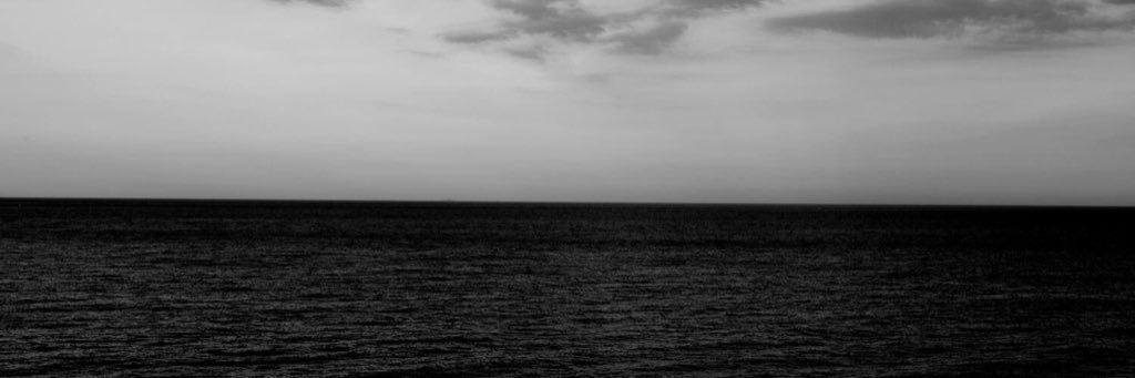NadaaVee's profile banner image