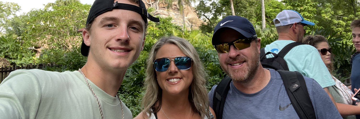 tracyrobbins's profile banner image