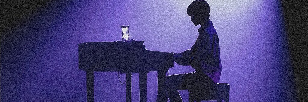 LUV01HWI29's profile banner image