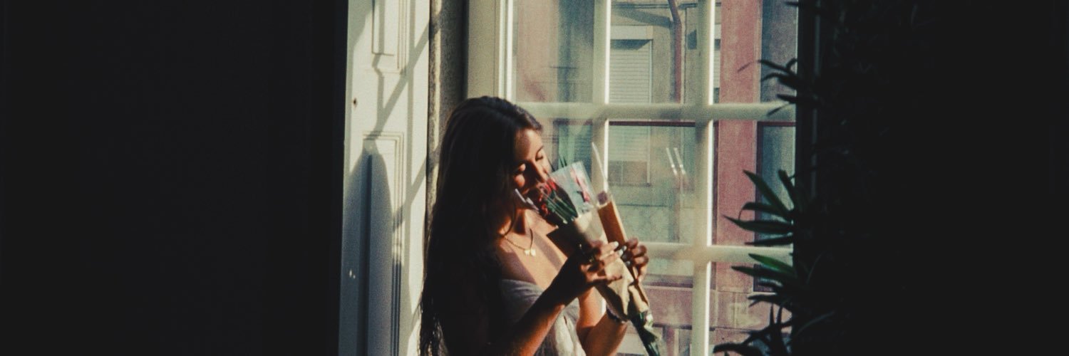 loureiraaa's profile banner image