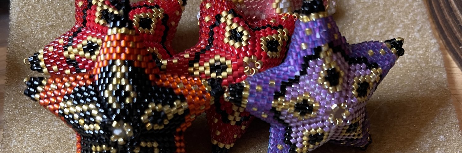 Custombead's profile banner image