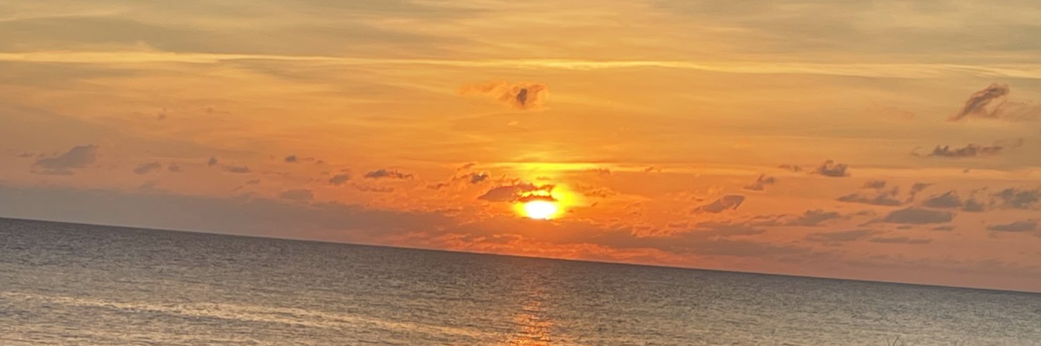 unkleviv's profile banner image