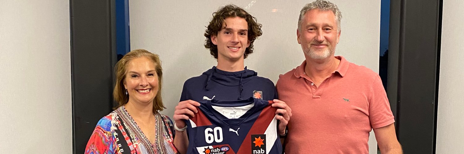 Bernadene Voss banner