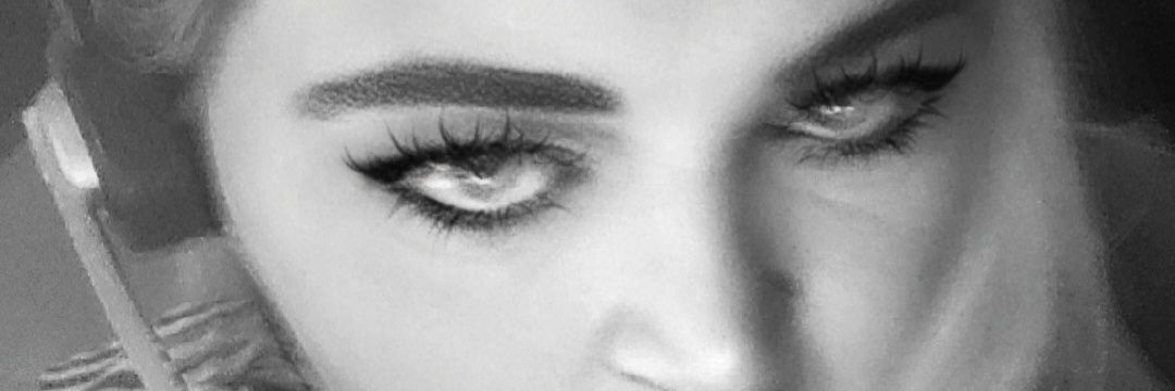ElizabethPoppen's profile banner image