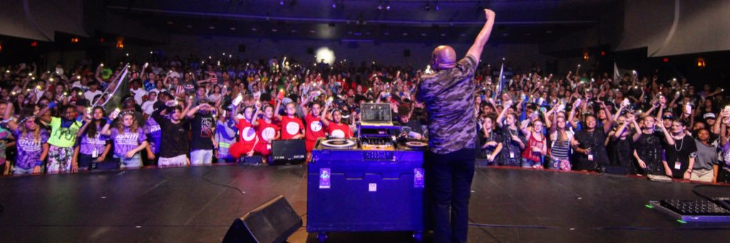 Robert Duran Jr. banner