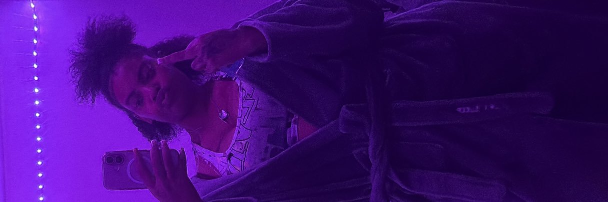 juannieeee's profile banner image