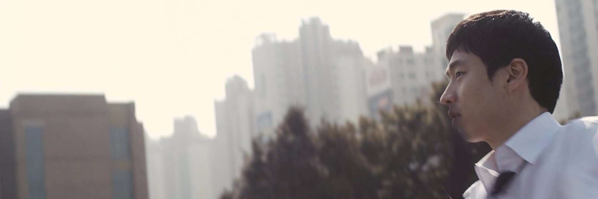 엠 banner