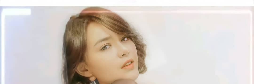 rida_yulia's profile banner image