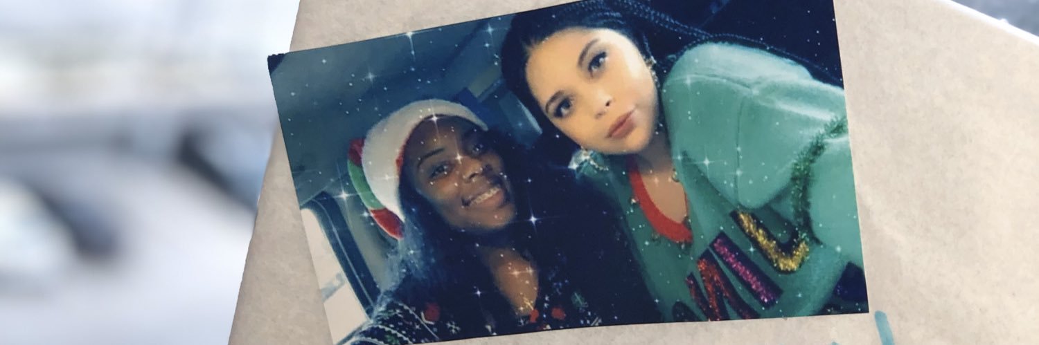 QuEeN_beeeeeeee's profile banner image