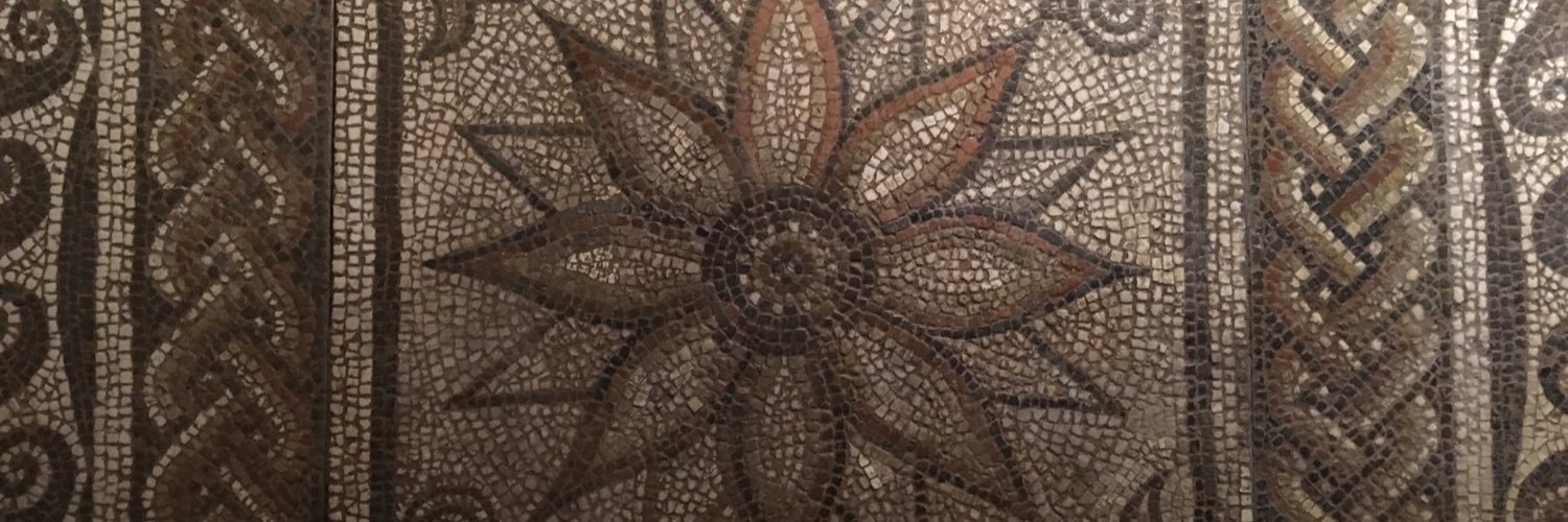 Lisa Lodwick banner
