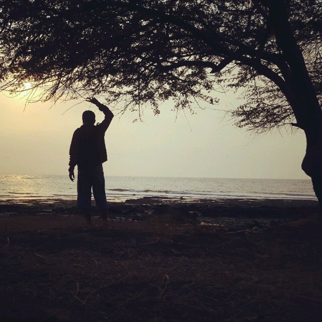 r_husaind's profile banner image