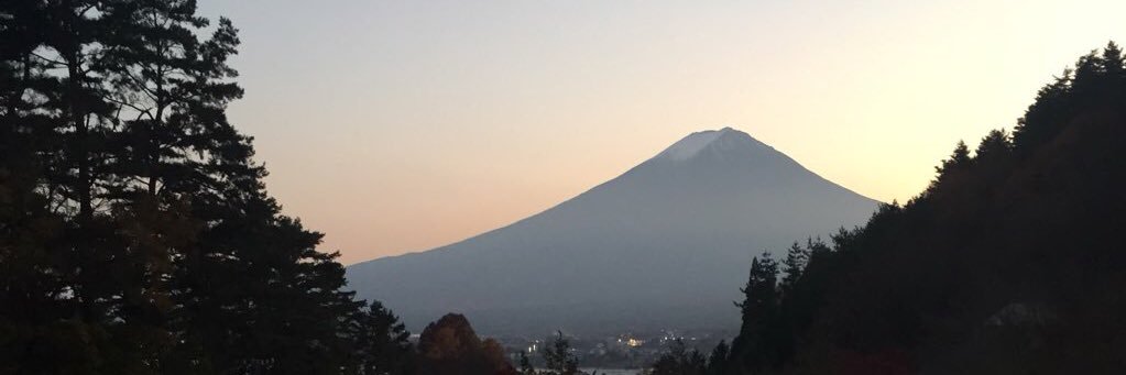 ADACHI DESIGN banner