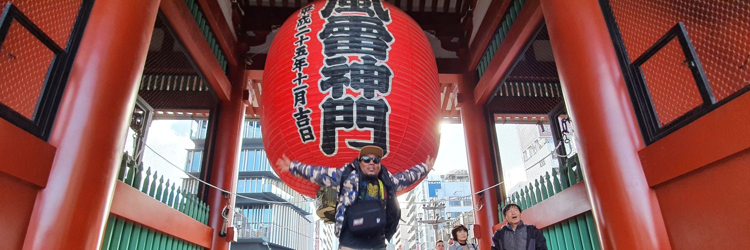 TravelBlogger banner