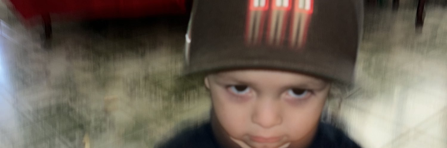 __gueroochavez's profile banner image