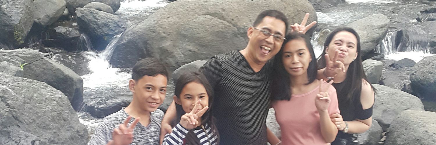 robierocampo's profile banner image
