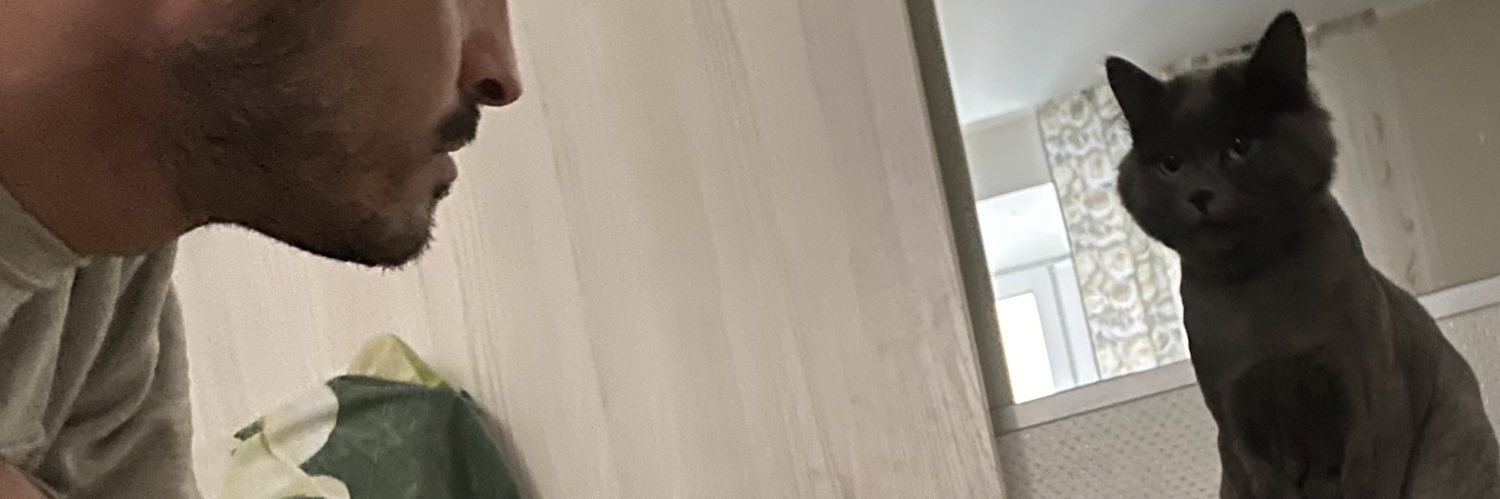 iamakhund's profile banner image