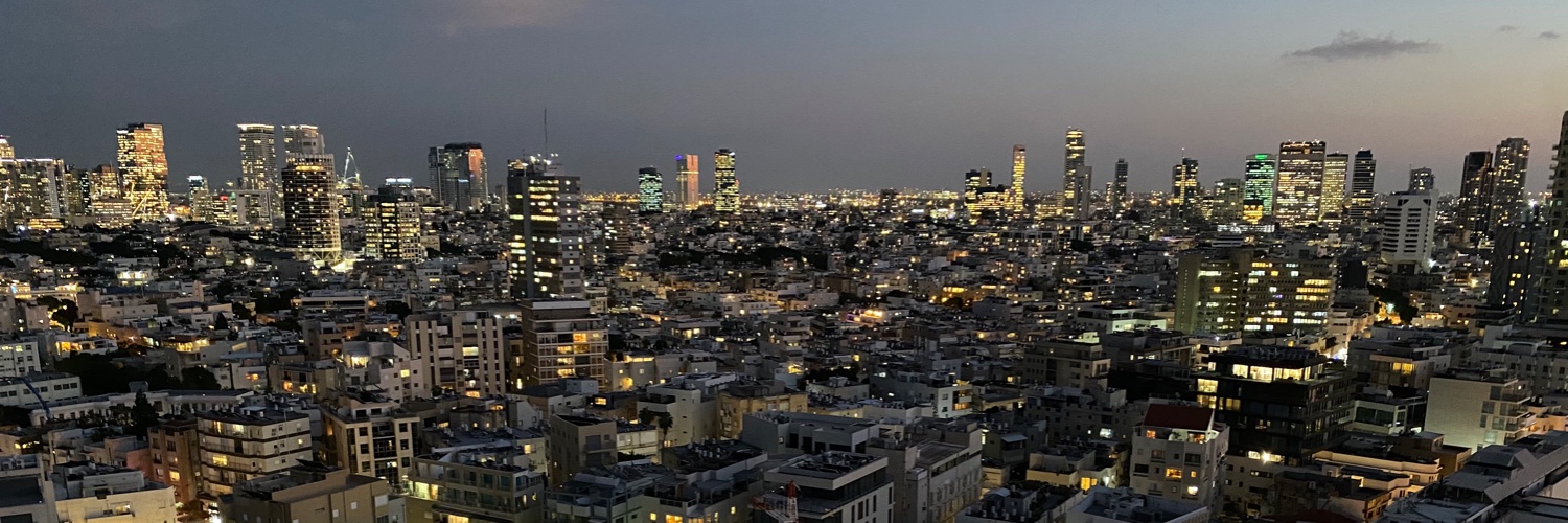 החיים עצמם banner