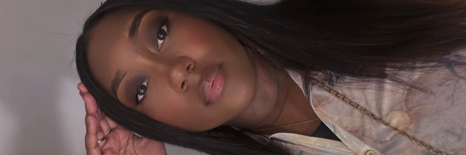 deonie_c's profile banner image