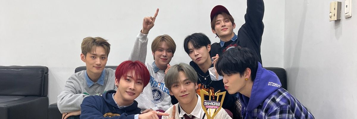 YOORSMILE's profile banner image