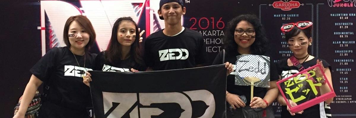 derapril's profile banner image