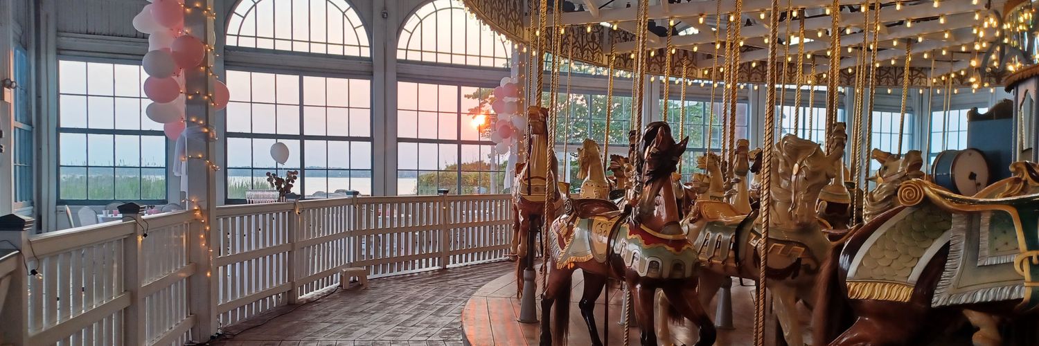 Rayah Martin ❤🧡💛💚💙💜 banner