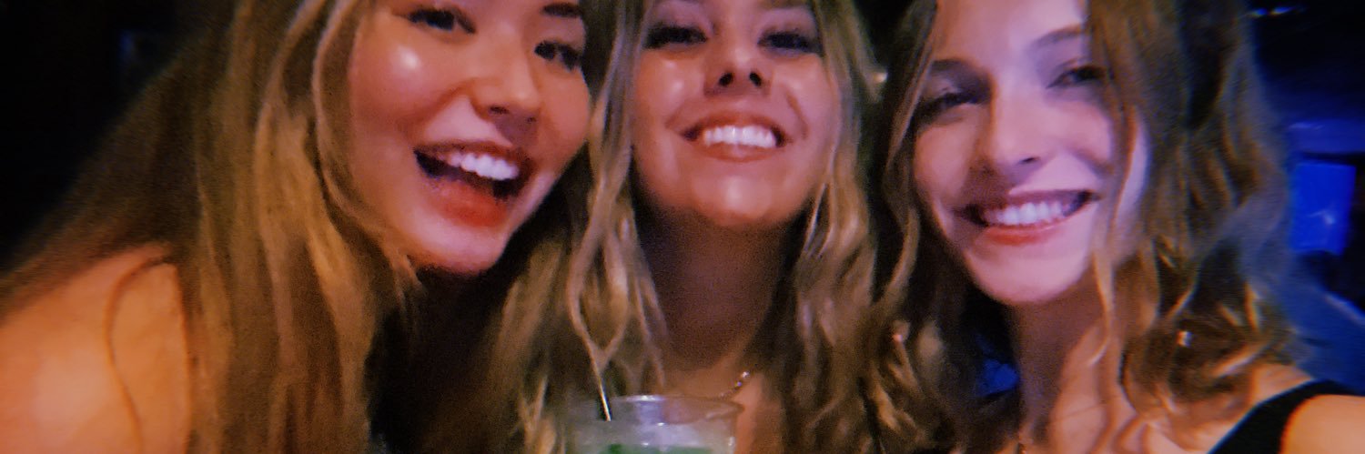 AlexisColeee's profile banner image