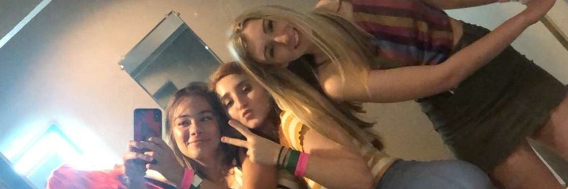 lauryn_fry's profile banner image