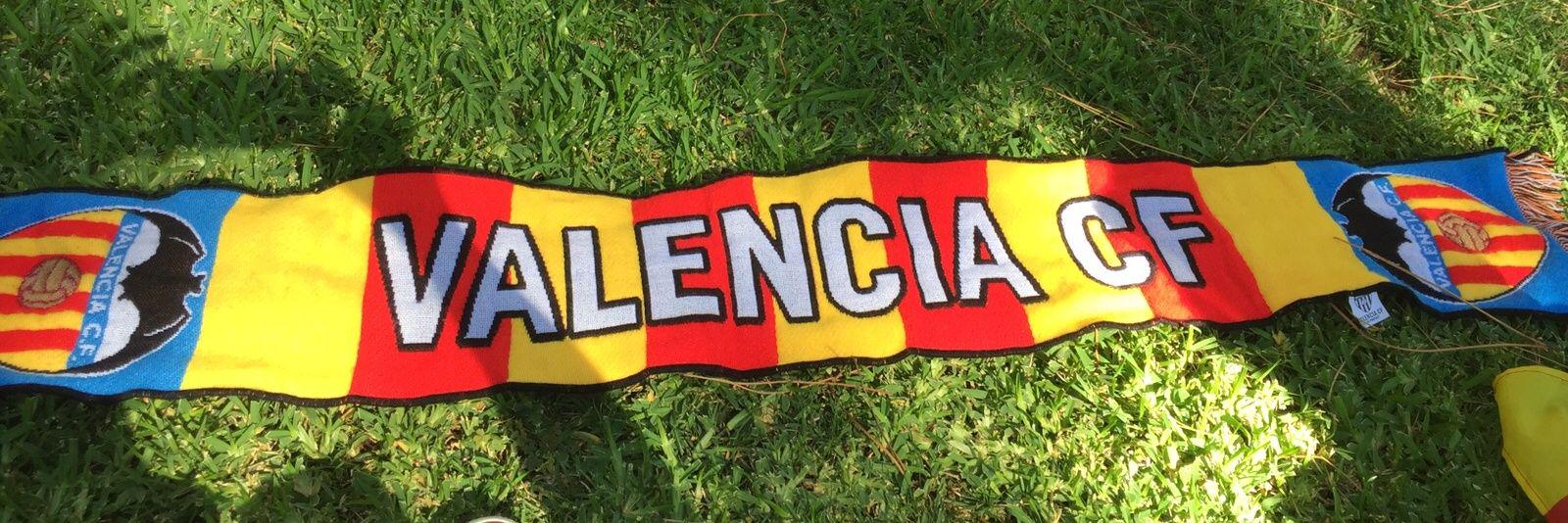 R 💯 banner