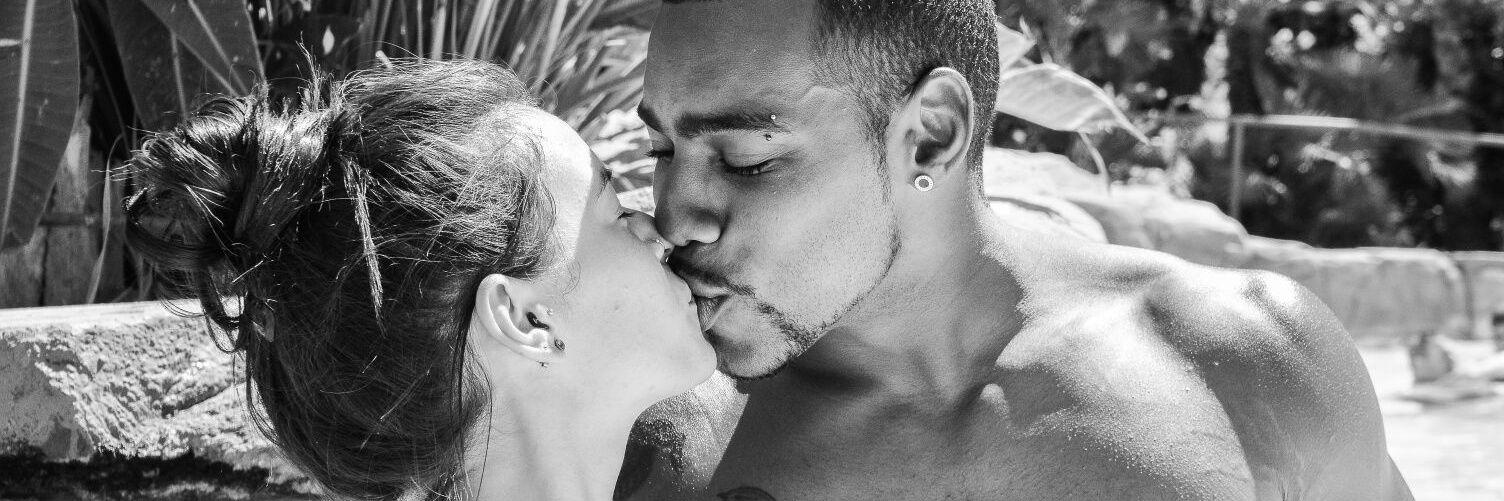 erneeestoo's profile banner image