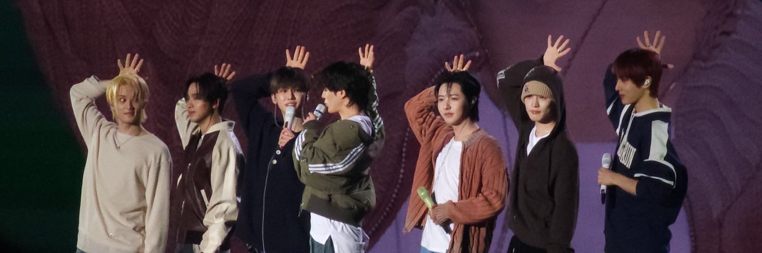 ยัยลำเค็ญของกษิบุ๊ค🦊🐰🍅 banner
