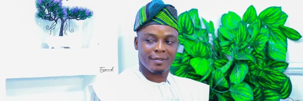 tennyade's profile banner image