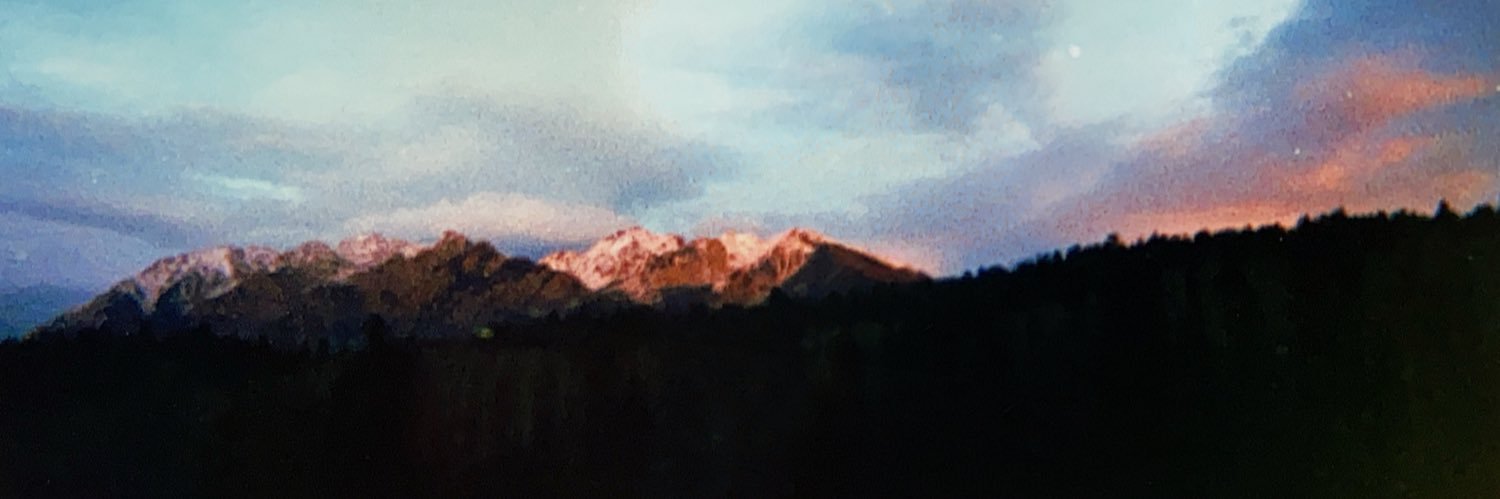 chloe_a1999's profile banner image