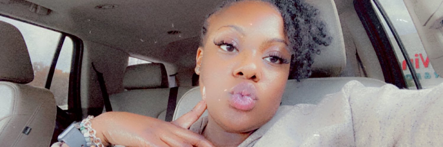 trillaqueenx's profile banner image