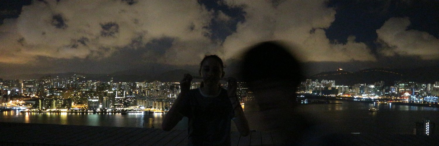 yaseminiscool's profile banner image