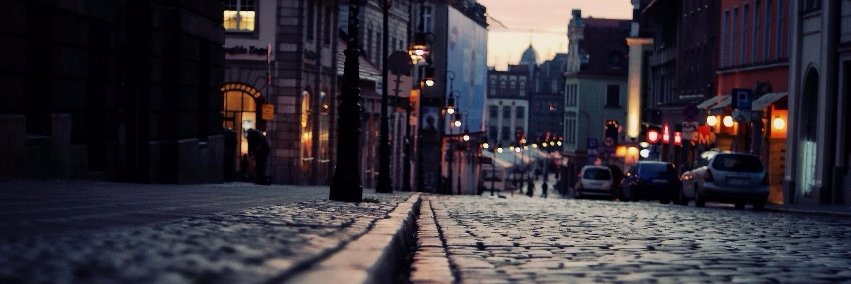 Julieluca's profile banner image