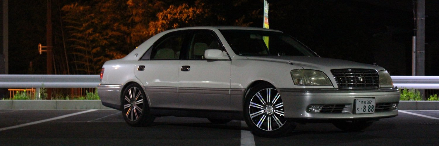 crown_1117's profile banner image