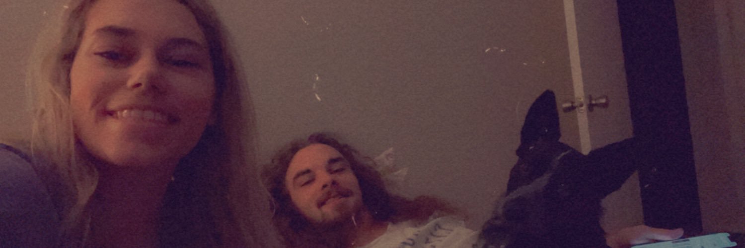 reneeeelynn_'s profile banner image